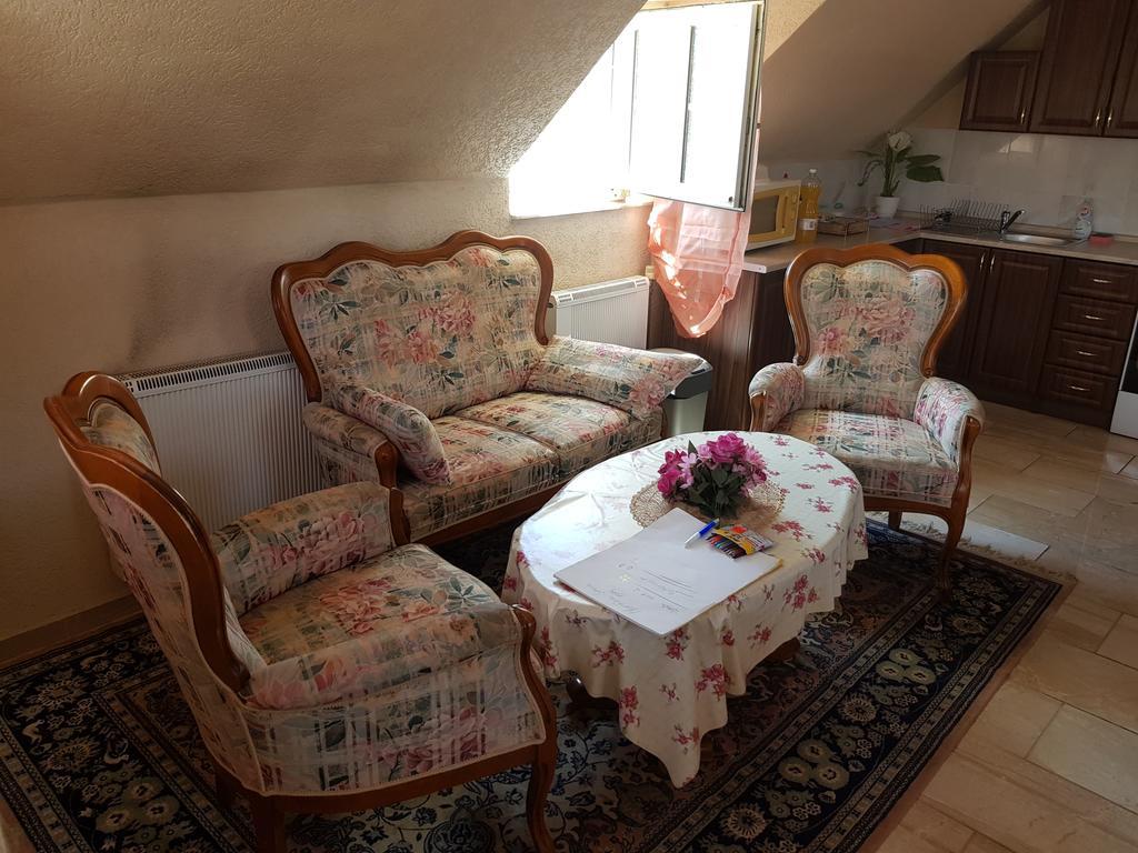 Villa Apartment Ruban Eksteriør billede